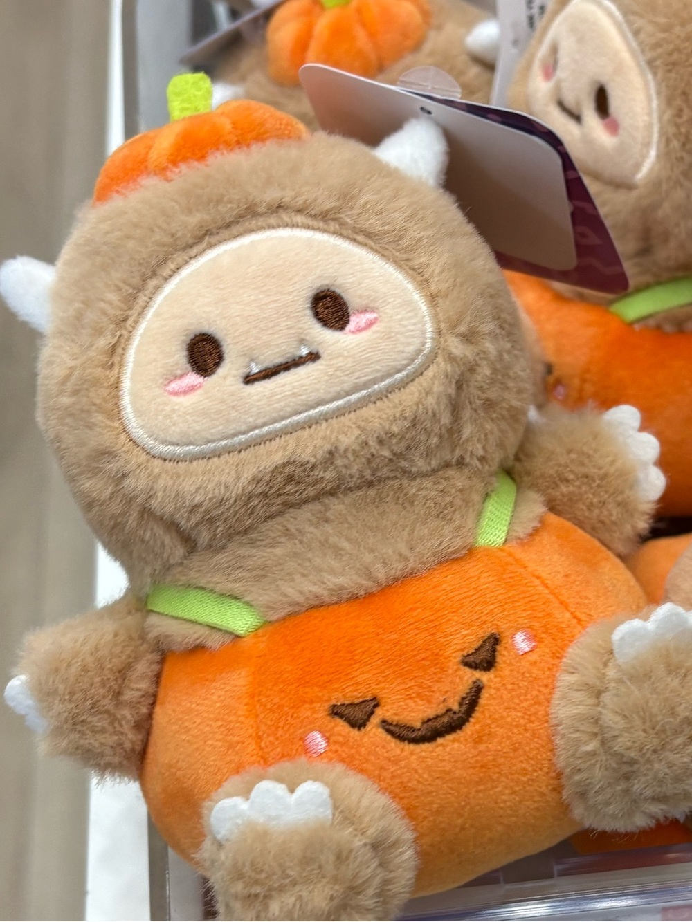 Miniso Sumoko Halloween plush keychain